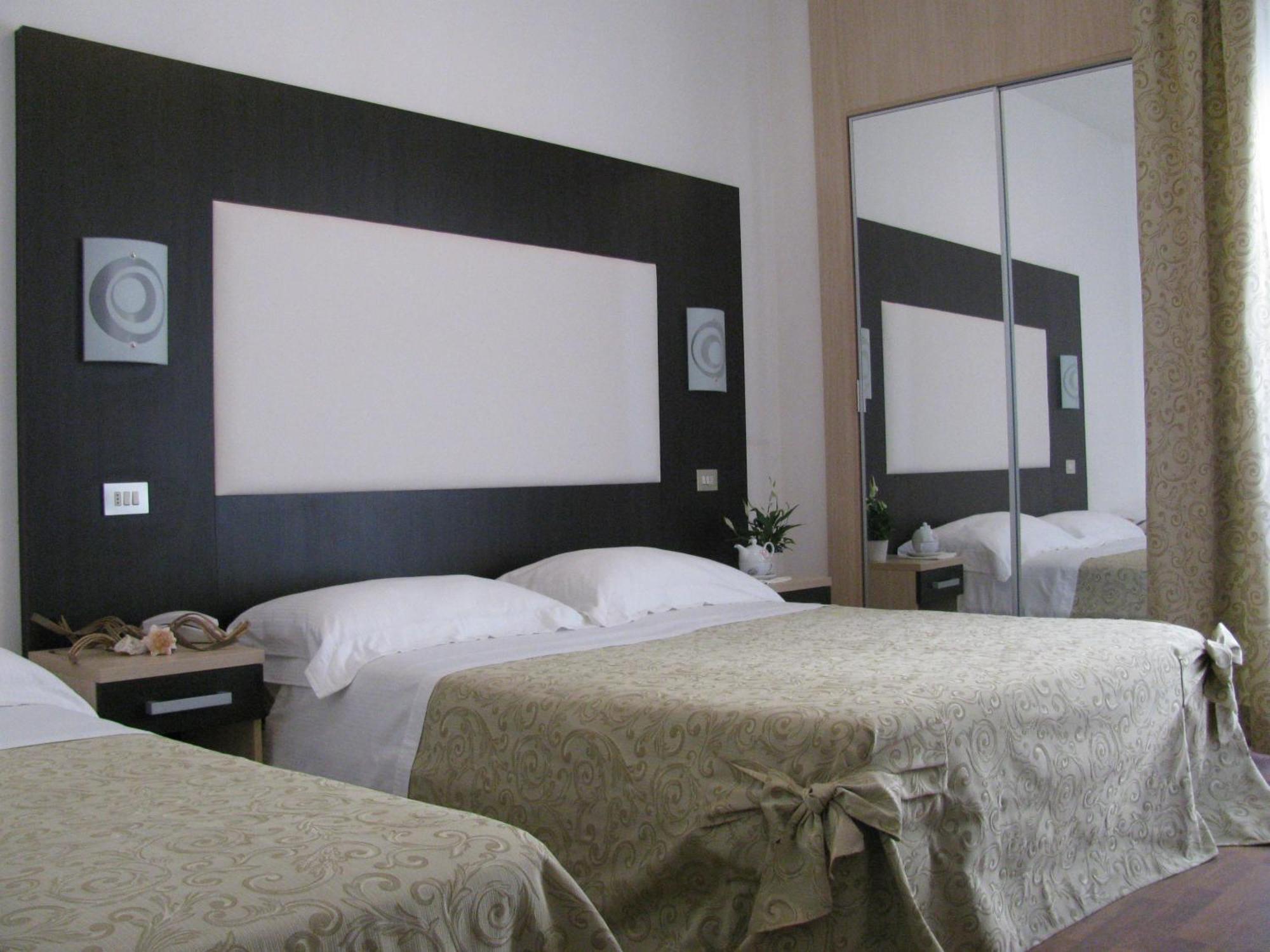 Baby Hotel 3*